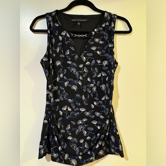 White House Black Market sleeveless top with ruching on sides size xs - Picture 1 of 5